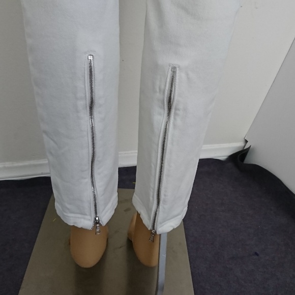 [BLANK] NYC Jeans  Size 28 - Picture 5 of 8